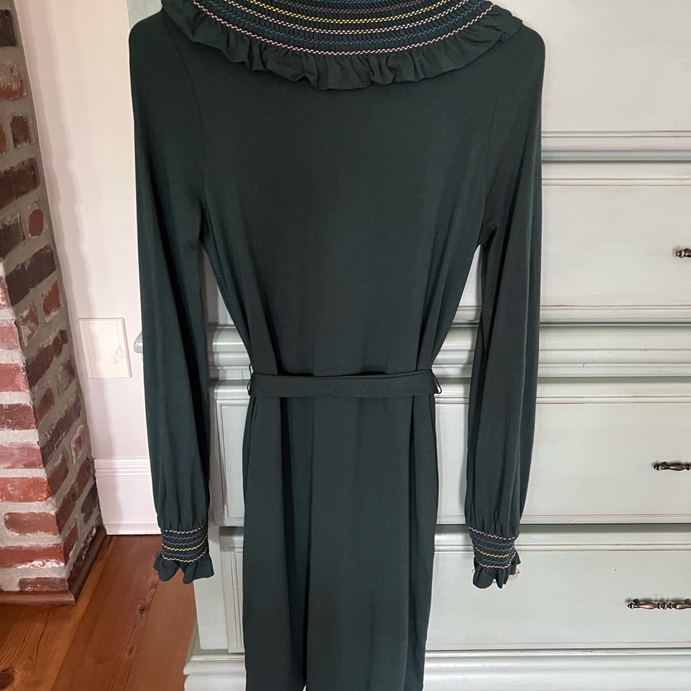 Boden Smocked Detail Jersey Dress Midnight Garden green new EUC size 4 - Picture 4 of 5